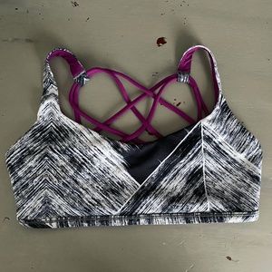 lululemon sports bra